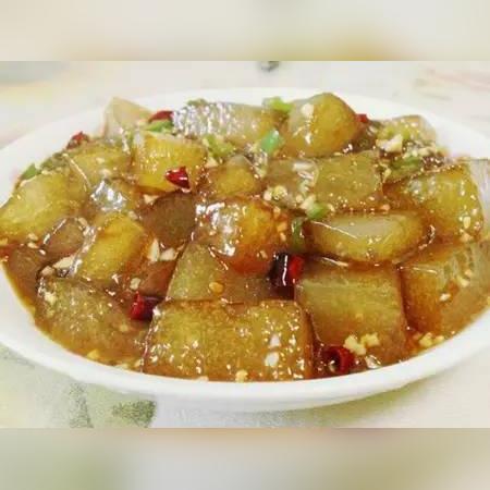 (龙鳞游戏)探秘微信小程序龙麟圣域：神秘世界的奇幻冒险之旅