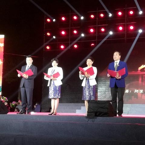 (卧龙无敌更新公告)探讨卧龙无敌后期阵容最佳搭配策略及关键技巧