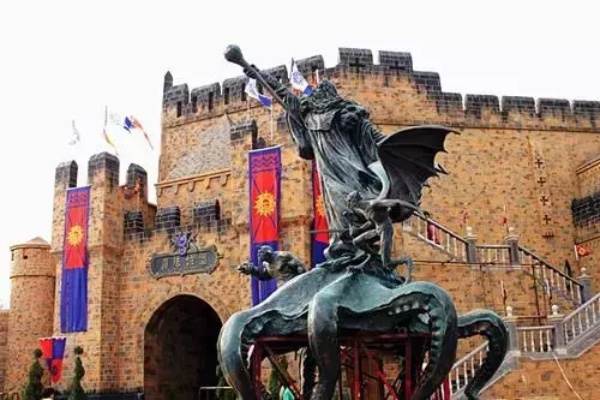 (魔法城堡介绍)探秘魔法城堡的奇幻之旅：一场神秘而不可思议的冒险