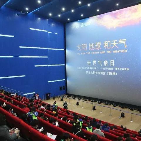 (穿越丛林玩法)全民穿越丛林求生挑战10小时：生存还是死亡？
